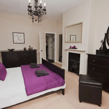 Aparthotel Goodramgate 4*