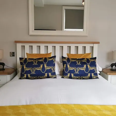 Goodramgate Apartahotel 4*